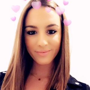 Meet your Posher, Stephanie